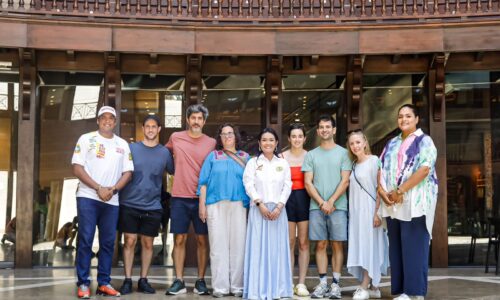 La directora del IPCC, Lucy Espinosa, compartió con los cinco creadores de cine internacional que realizaron Fam Trip.