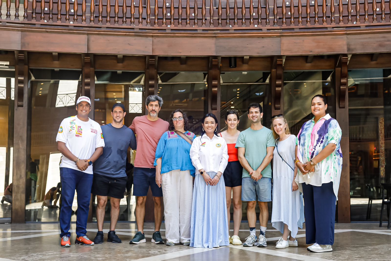 La directora del IPCC, Lucy Espinosa, compartió con los cinco creadores de cine internacional que realizaron Fam Trip.