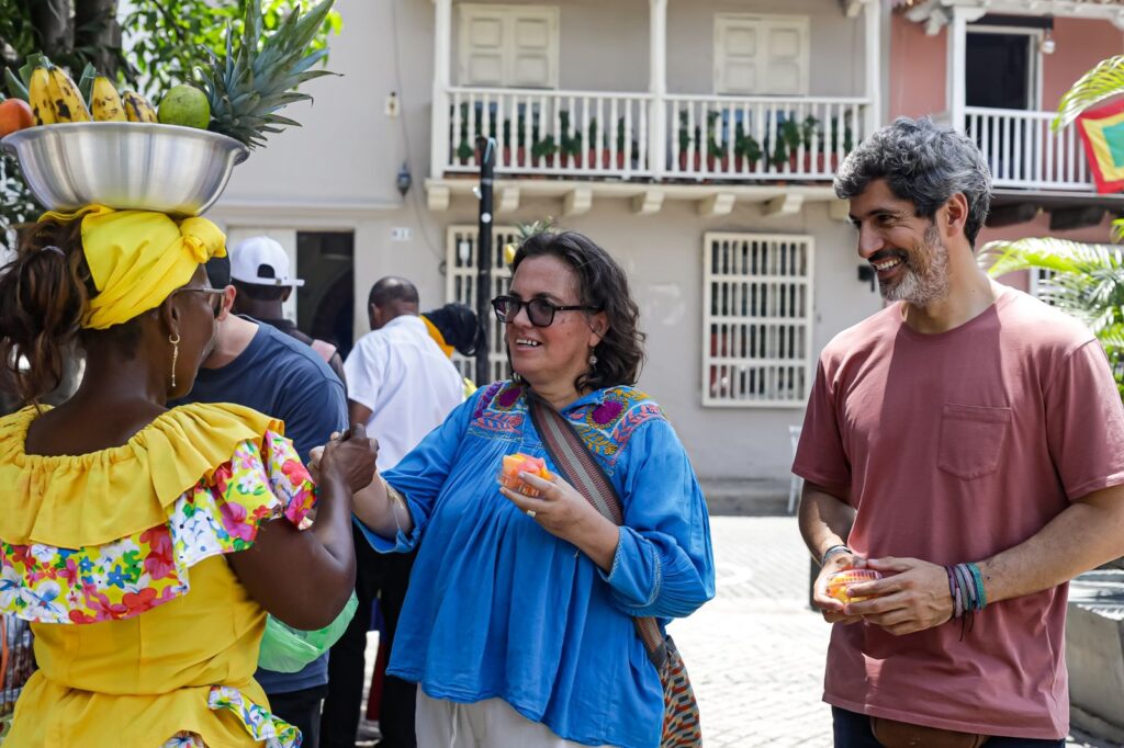 La visita de familiarización con escenarios locales fue organizada por la Comisión Fílmica Nacional.