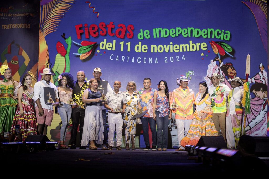 Entrega de reconocimientos por parte de la Alcaldía Mayor de Cartagena, en cabeza de Dumek Turbay.